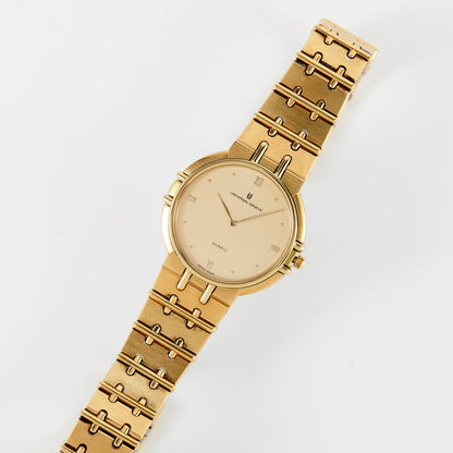 Universal Geneve Ultra Thin Neo-Vintage Wristwatch