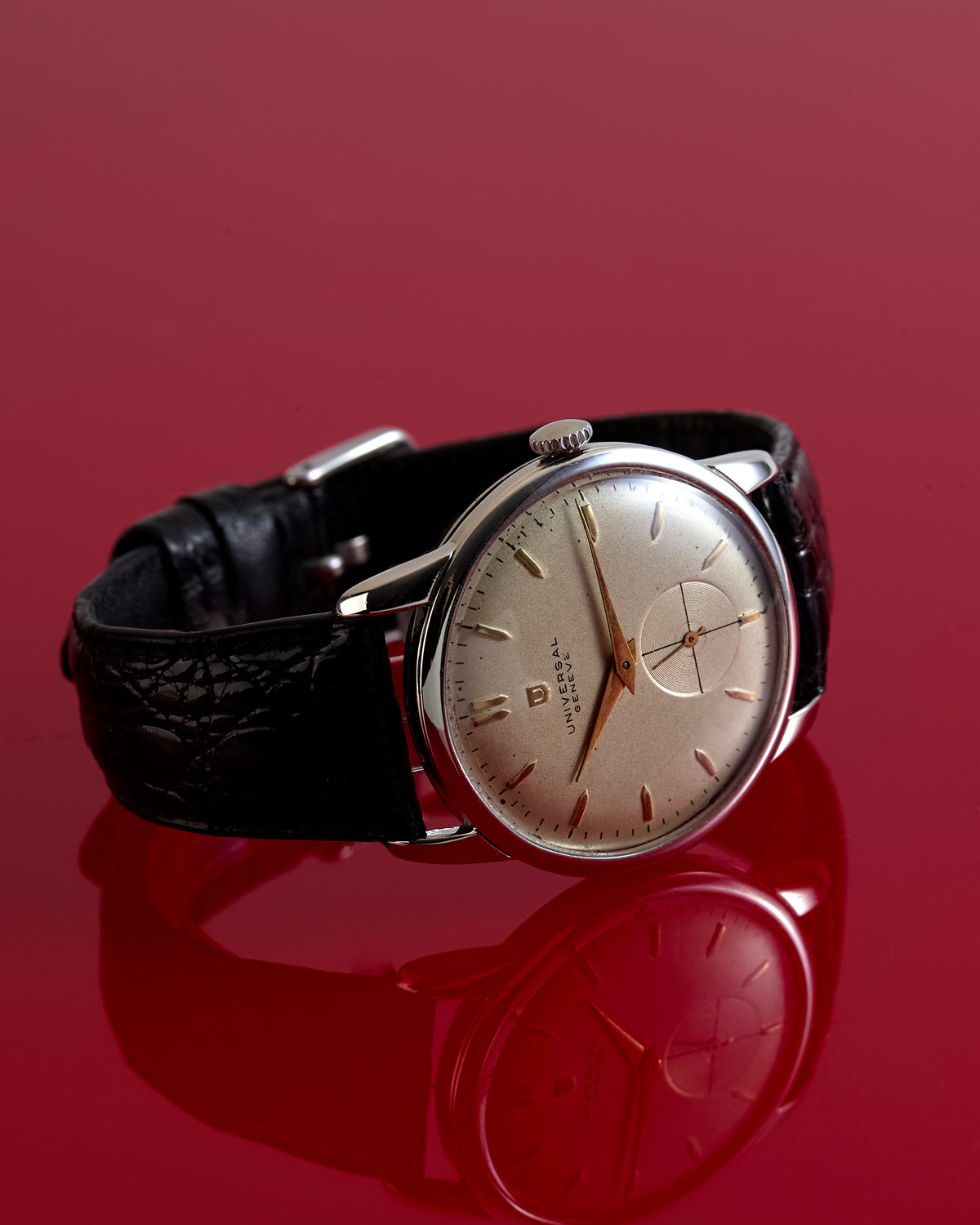 Vintage Universal Genève Swiss Watch Champagne Dial Small Seconds Black Leather Strap